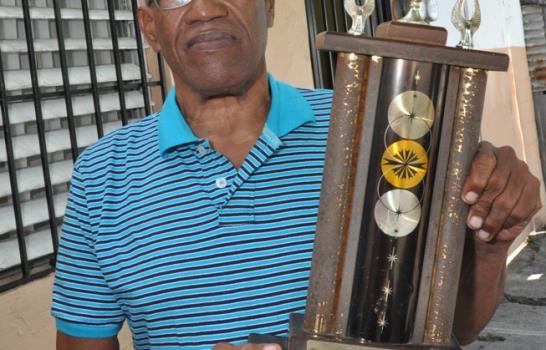 Bebé Guerreo y José Saint Claire serán reconocidos como Orgullo de Mi Barrio Bebé Guerreo y José Saint Claire serán reconocidos como Orgullo de Mi Barrio