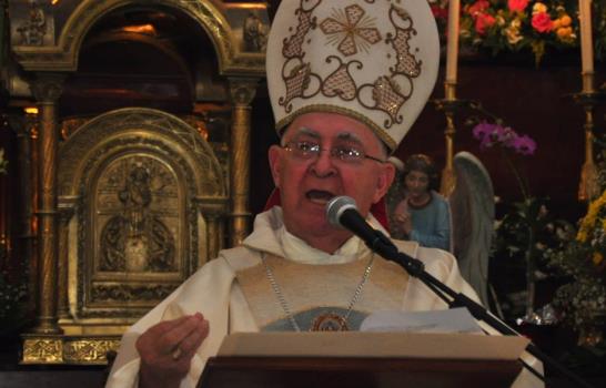 Obispo pide apoyar la educación y a los jóvenes