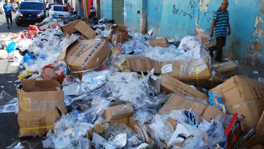 Persiste la basura en el Gran Santo Domingo - Diario Libre