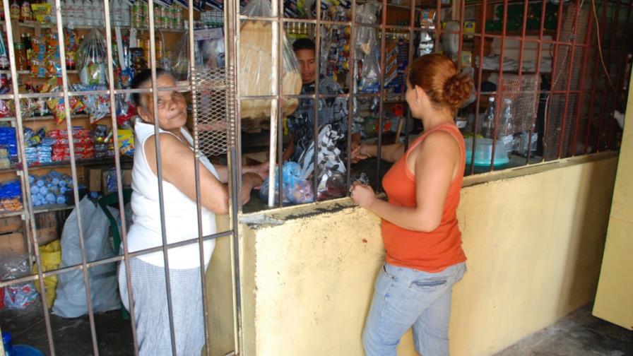 Comerciantes se quejan por delincuencia que les azota Comerciantes se quejan por delincuencia que les azota