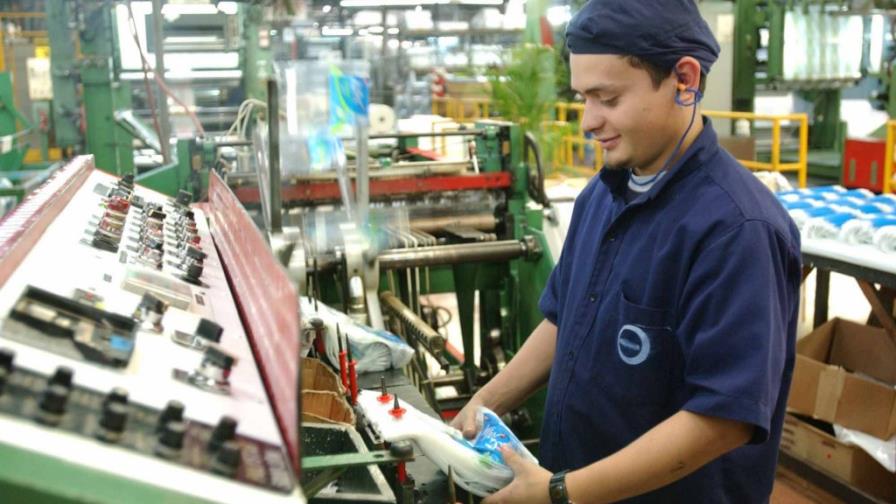 Proyecto sector plástico ahorra 21.5% de energía