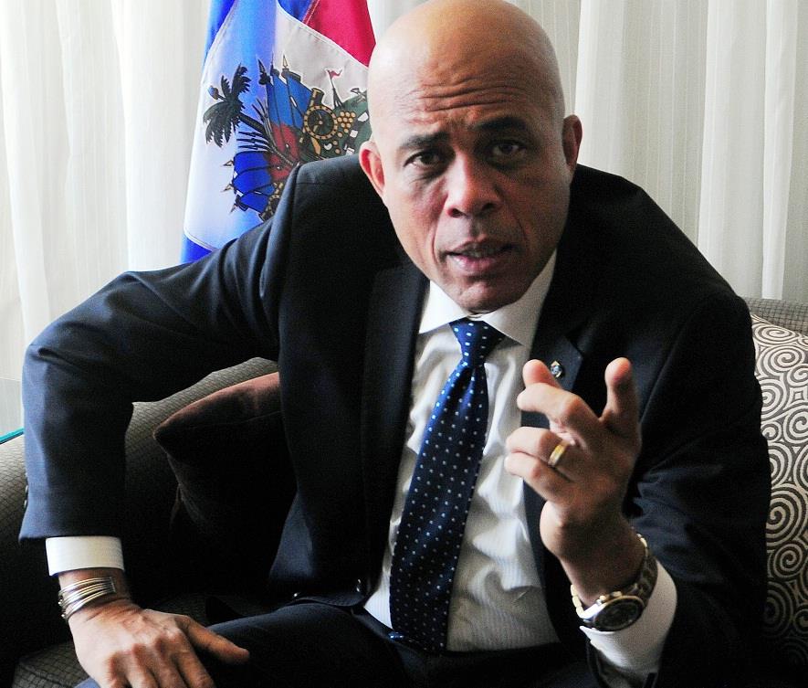 Martelly reclama que toda la ayuda a Haití llegue a su gobierno, no a las ONG