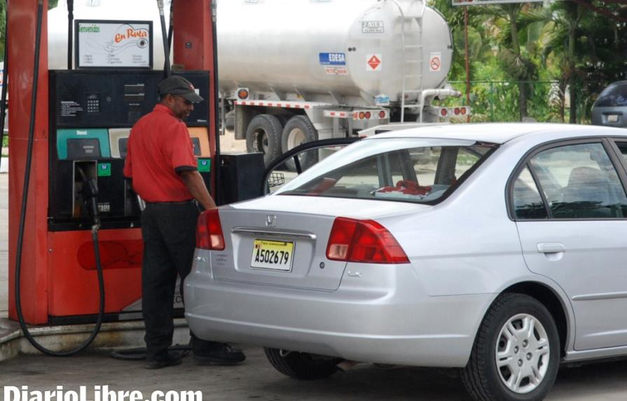 Usuarios de gasolinas premium pagan extras $122.23 por galón