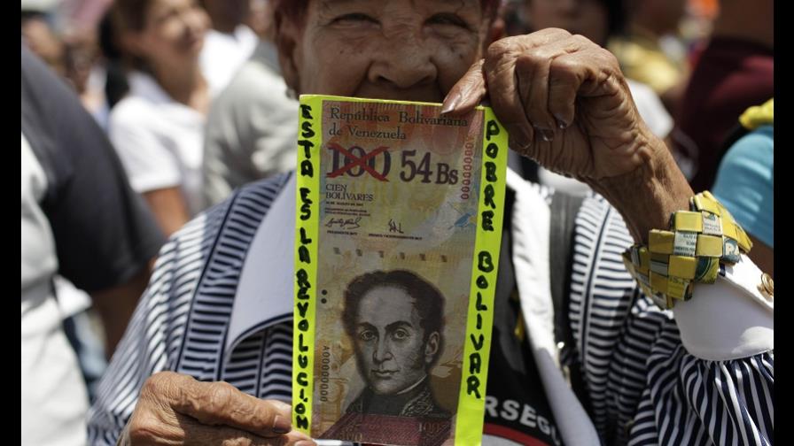 Devaluación dispara contrabando venezolano en Colombia