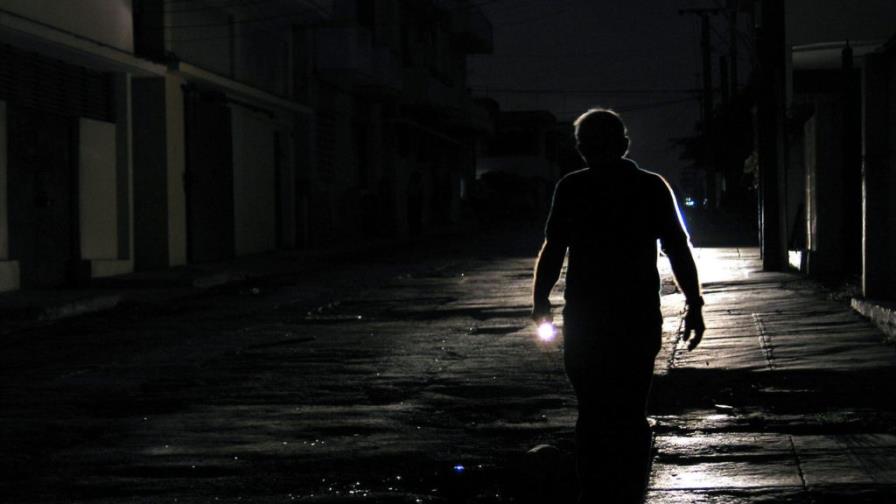 Un apagón deja sin luz a todo Panamá Un apagón deja sin luz a todo Panamá