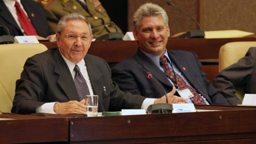 Raúl Castro traza la ruta para un relevo institucionalizado en Cuba