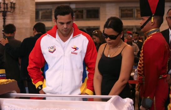Foto de hija de Chávez con actor de telenovelas causa sensación en Venezuela Foto de hija de Chávez con actor de telenovelas causa sensación en Venezuela