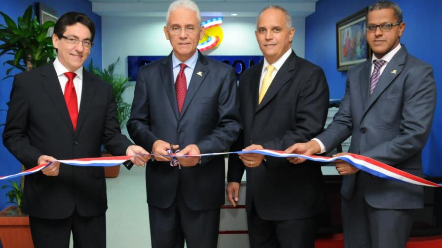 Piden a usuarios de electricidad hacer sus reclamos a distribuidoras