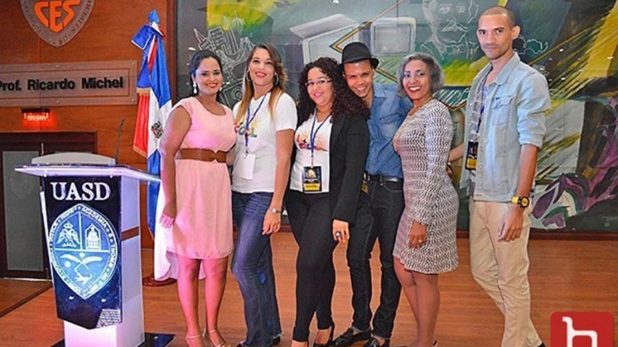 Estudiantes lanzan proyecto TV en la Universidad Autónoma Estudiantes lanzan proyecto TV en la Universidad Autónoma