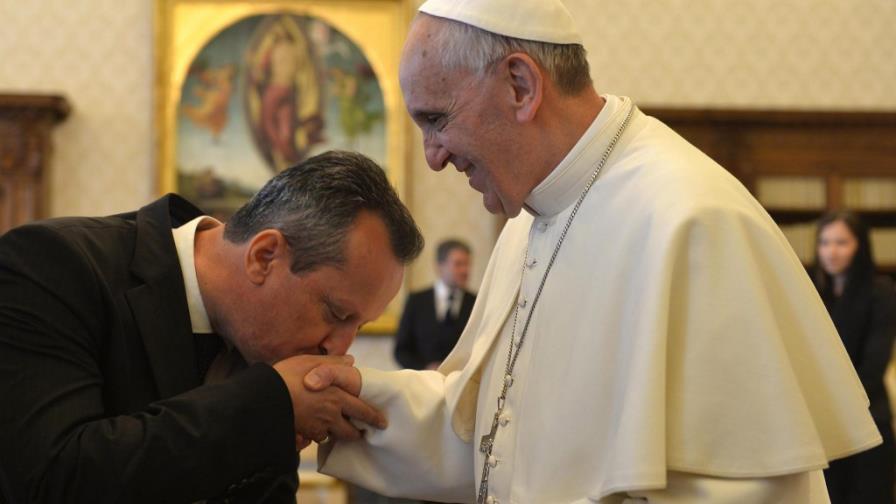 El papa dice que no hay mayor pobreza material que no poder ganarse el pan