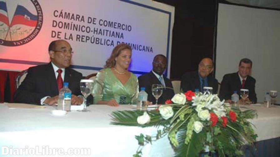 Cámara sugiere a Haití actitud flexible ante veda pollo y huevo Cámara sugiere a Haití actitud flexible ante veda pollo y huevo