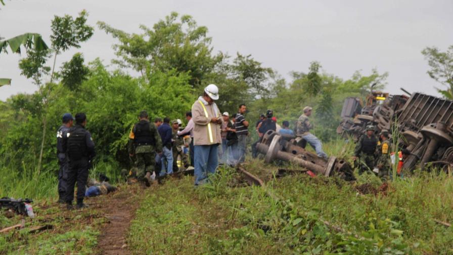 Descarrila en México La Bestia, el tren de los migrantes centroamericanos