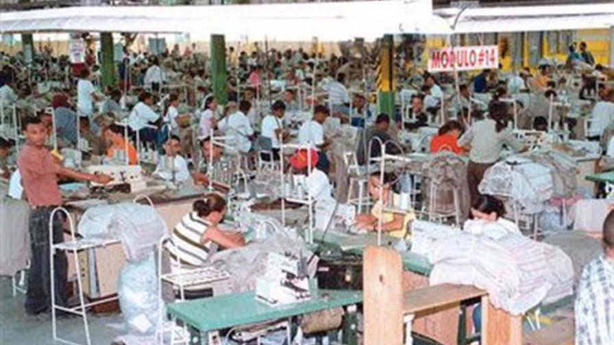 Siete nuevas empresas de zonas francas generarán más de 7 mil empleos Siete nuevas empresas de zonas francas generarán más de 7 mil empleos