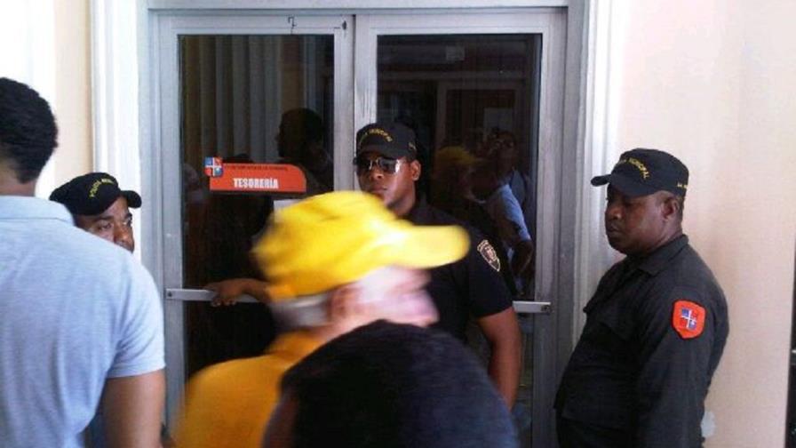 Alcaldes dicen Ley 176-07 establece precedente que viola Constitución