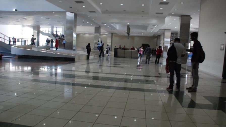 La biblioteca de la UASD está cerrada desde el viernes