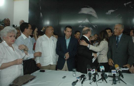 Hipólito asistirá a la reunión del CEN convocada por Miguel Vargas