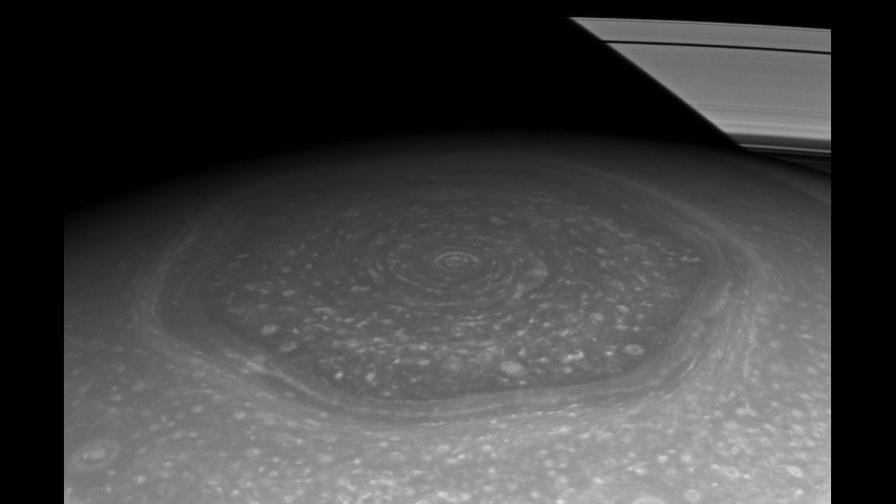 El Polo Norte de Saturno, a la vista