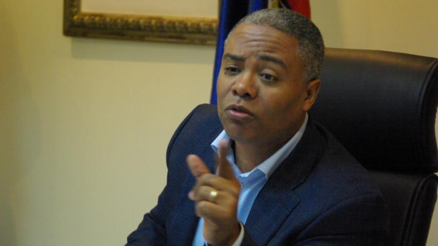 Fernández asume en la Mancomunidad del Gran Santo Domingo