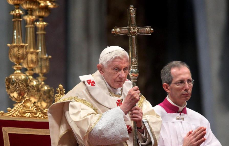 Benedicto XVI tendrá el título de papa emérito o Romano Pontífice emérito