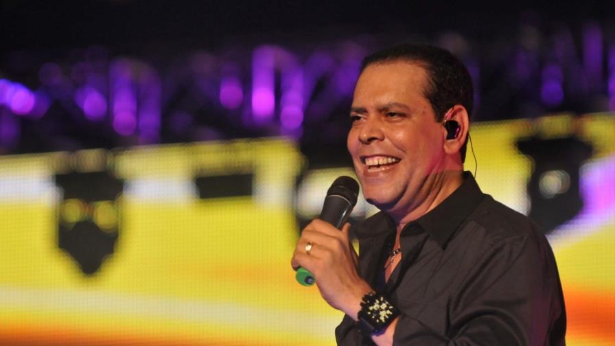 Fernando Villalona llama a los jóvenes dejar las drogas y buscar a Jesús