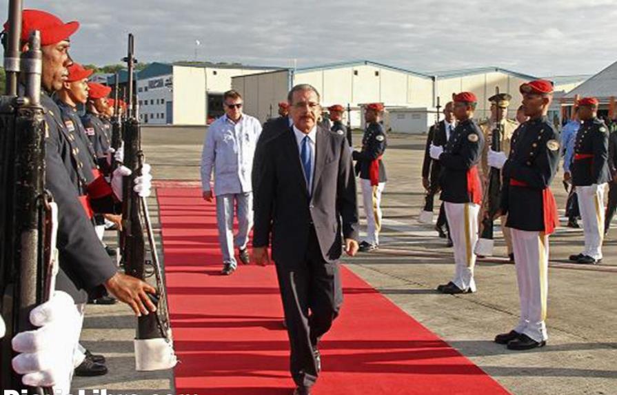 Danilo Medina viaja hoy a Haití, a V Cumbre de la AEC