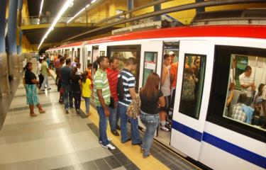 El Metro gratis para estudiantes que asistan a la Feria del Libro - Diario Libre El Metro gratis para estudiantes que asistan a la Feria del Libro - Diario Libre