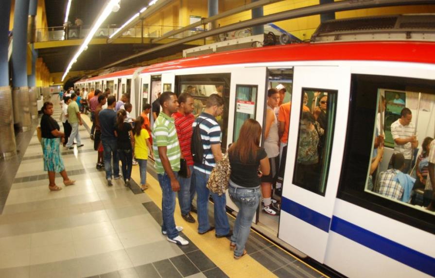 El Metro gratis para estudiantes que asistan a la Feria del Libro