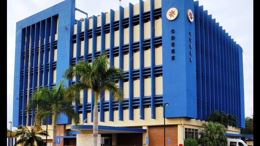 CDEEE pagará US$350 millones a los generadores de electricidad