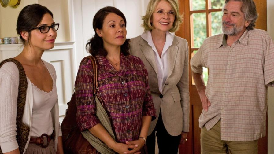 Ana Ayora trabajó su acento colombiano para la película The Big Wedding