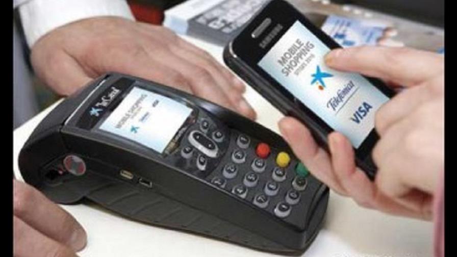 El uso del móvil a modo de billete de tren o autobús animaría a pagar más