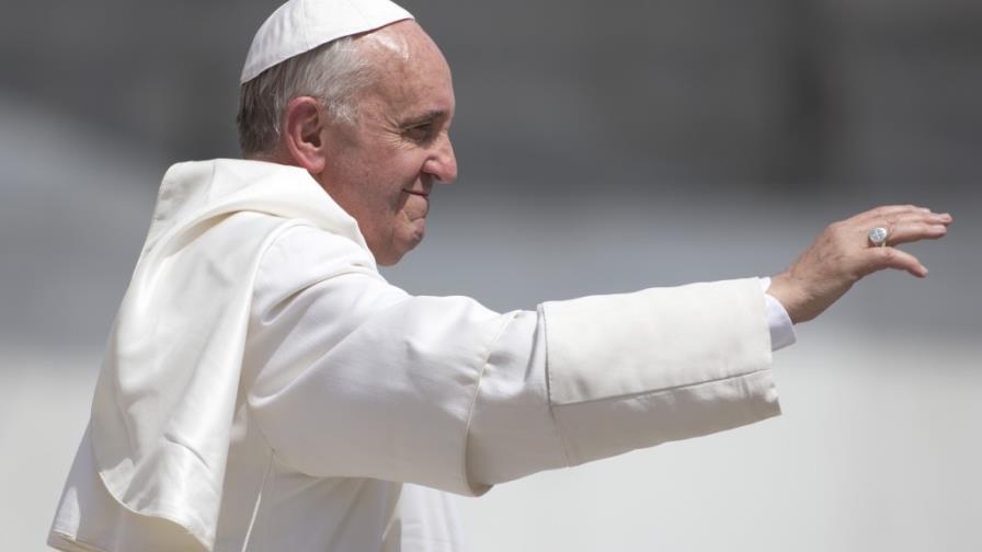 El Papa pide a las mafias cesen la prostitución