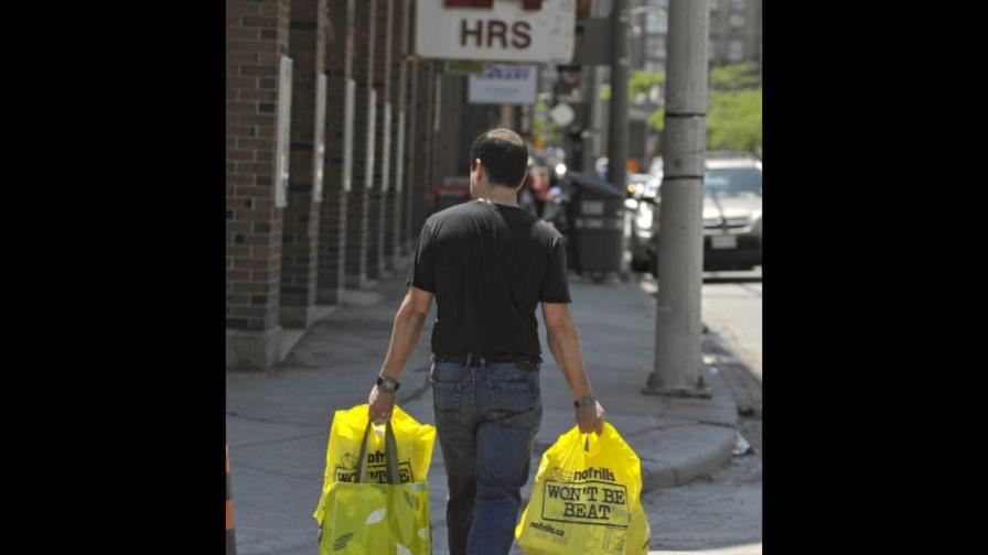 Los Angeles prohíbe las bolsas de plástico a los comercios