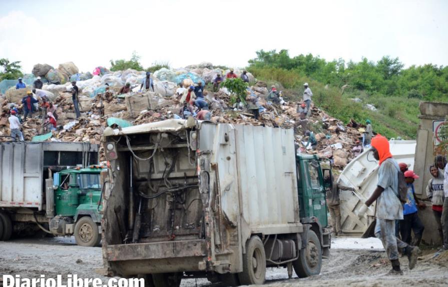 El Presidente ordena reparar vías de acceso a Duquesa