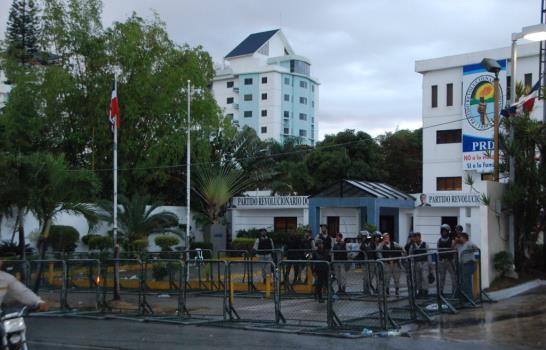 Abren tramo en la Jiménez Moya cerrado tras disturbios en Casa Nacional del PRD