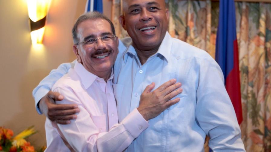 Presidente Medina pone a disposición locales para dar documentos haitianos