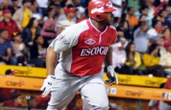 Los Leones despiden 16 jugadores