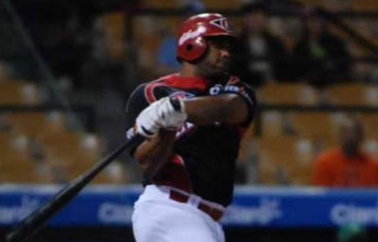 Los Leones despiden 16 jugadores