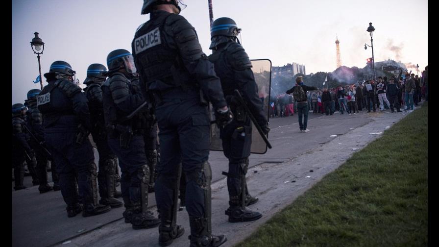 La policía vigila París tras la protesta por el matrimonio homosexual