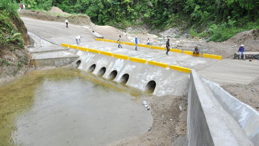 EGEHID invierte RD$54 millones en la carretera Los Cacaos