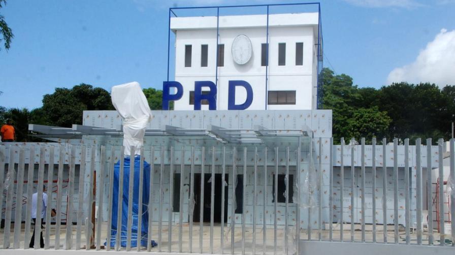 Declinan al TSE demanda por embargo a cuentas PRD