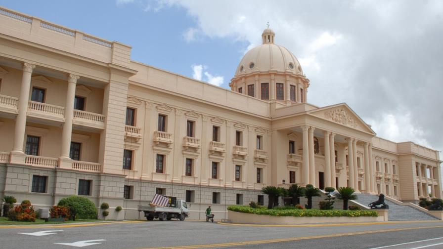 Empresarios y economista ven que sobrestimaron el Presupuesto Empresarios y economista ven que sobrestimaron el Presupuesto