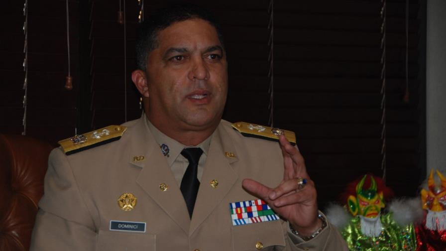 El Ministerio de Defensa alerta los puestos con Haití para impedir viajes