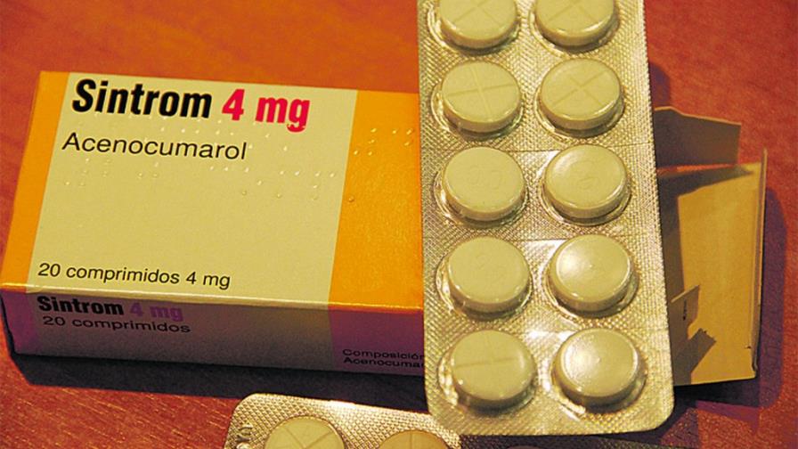 España retira lotes del anticoagulante Sintrom, jarabe Junifen y lentillas Acuvue