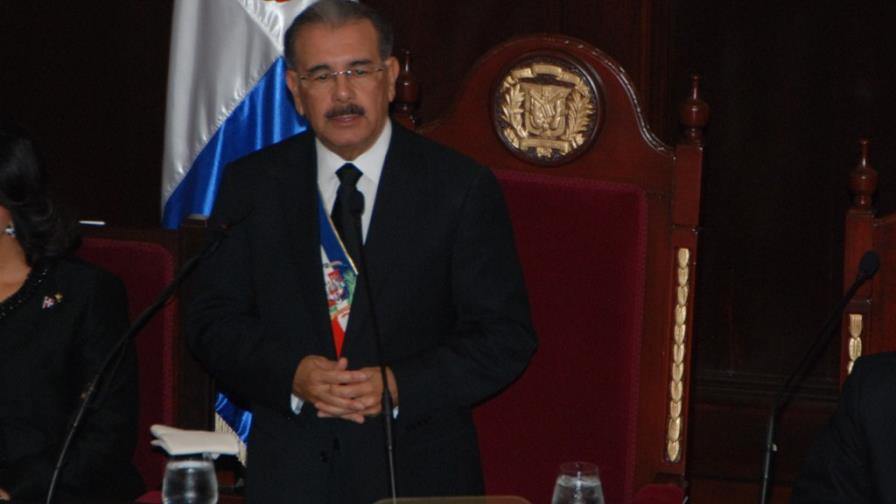Presidente asegura economía dominicana superó crecimiento promedio regional