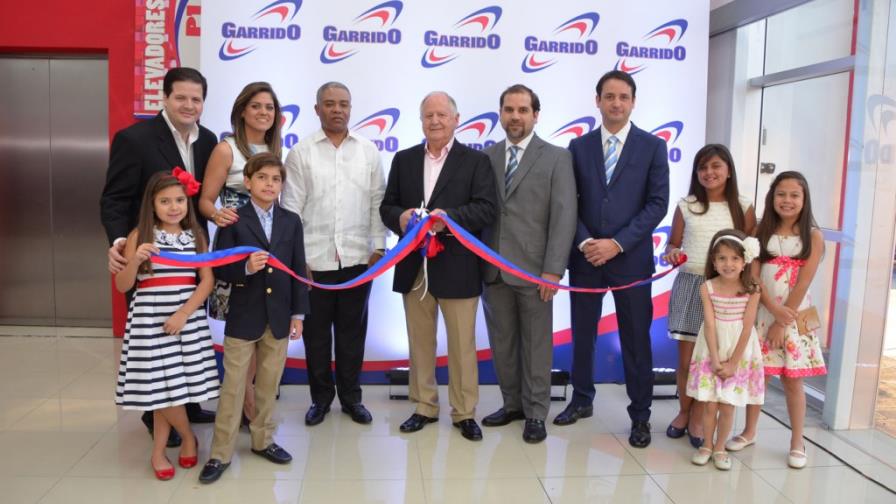 Garrido abre tienda en Villa Mella