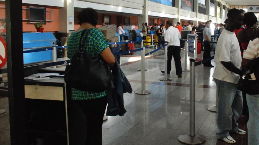 Aumentan los pasajes aéreos Aumentan los pasajes aéreos
