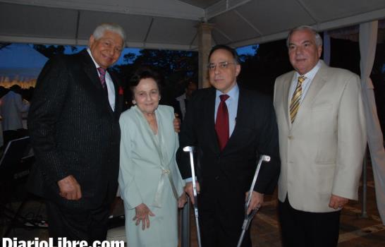 Embajador Raúl Yzaguirre dice hasta luego a los dominicanos