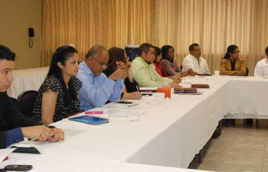 Cepal promueve la relación universidades-empresas-Estado