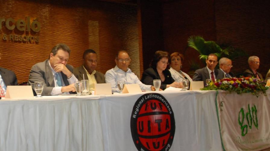 Gobierno en desacuerdo con quitar cesantía, pero empresarios insisten