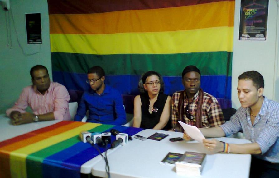 Colectivo gay denuncia iglesias presionan para que el Estado rechace a embajador de EE.UU.